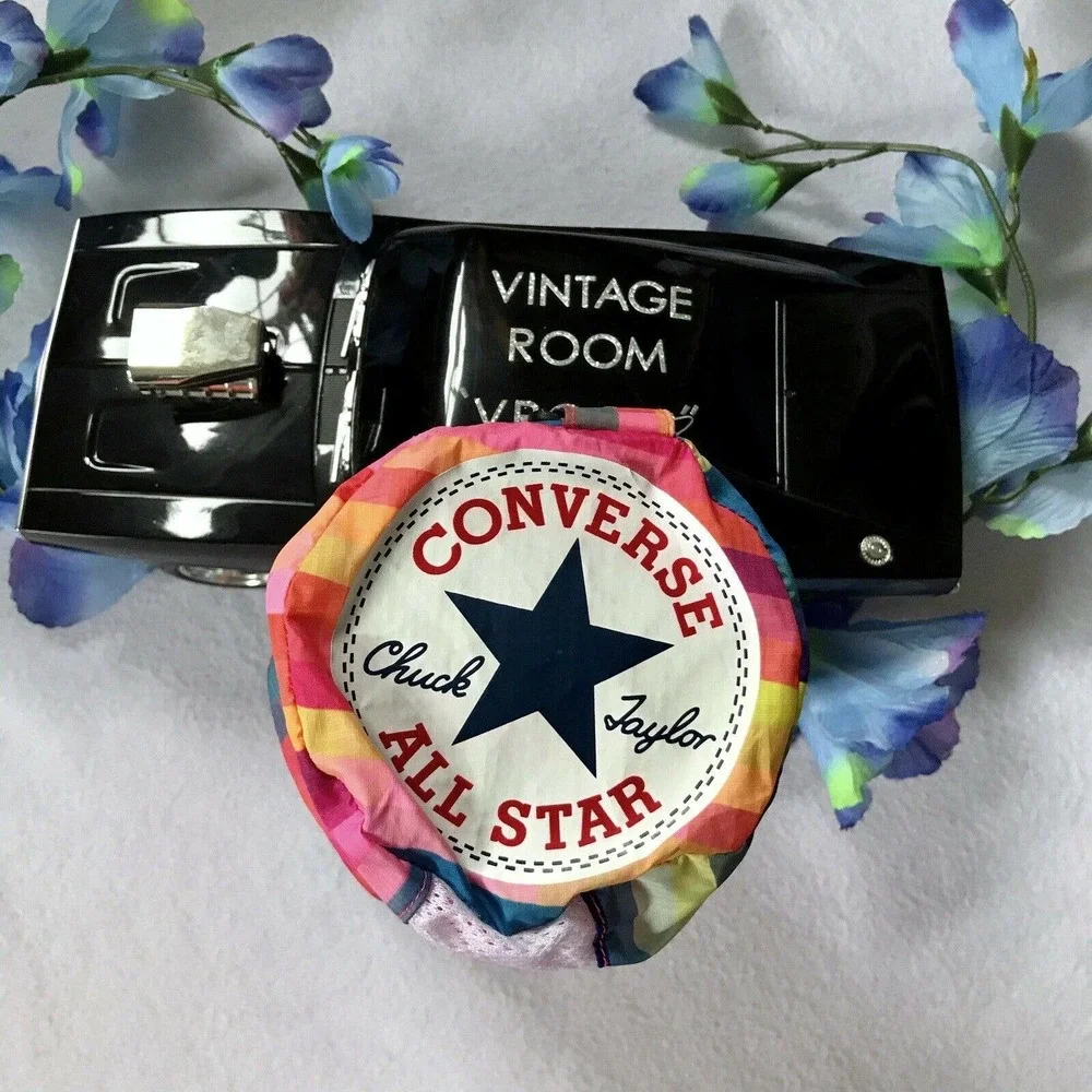 ❌SOLD❌ Converse “2/$20” NWOT Makeup Bag OS - Picture 3 of 10